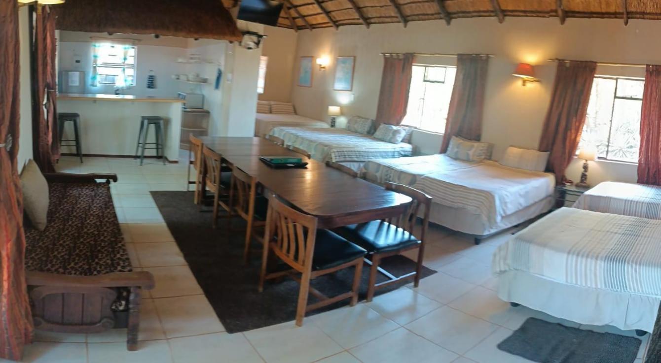 Gallery Inn Bela-Bela Ngoại thất bức ảnh